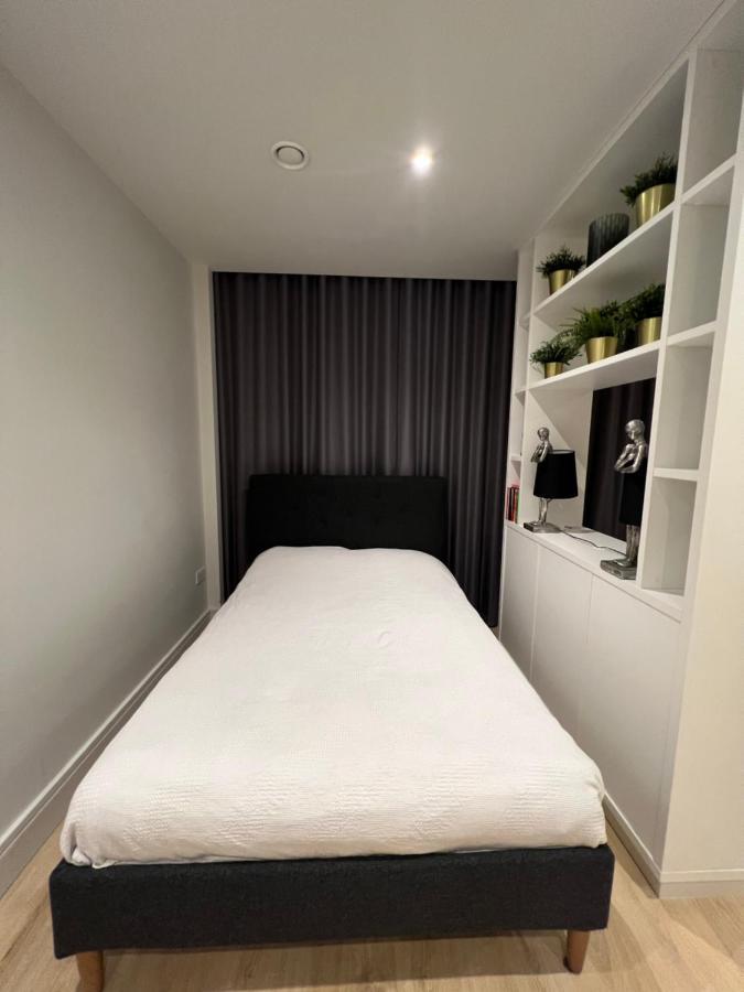 London Luxxe Suites & Apartments - London Heathrow Airport, Terminal 1 2 3 4 5 Хитроу Экстерьер фото