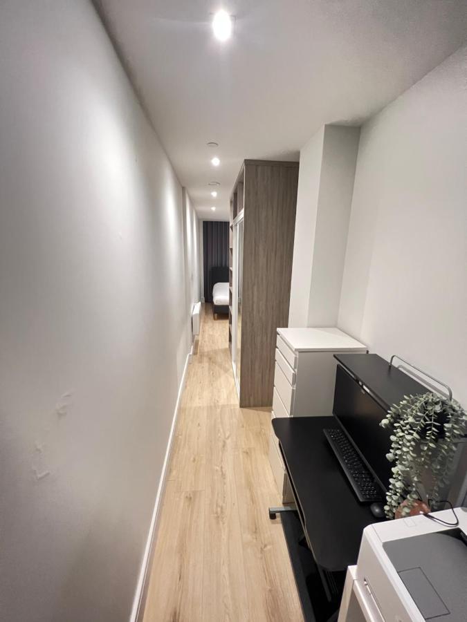 London Luxxe Suites & Apartments - London Heathrow Airport, Terminal 1 2 3 4 5 Хитроу Экстерьер фото