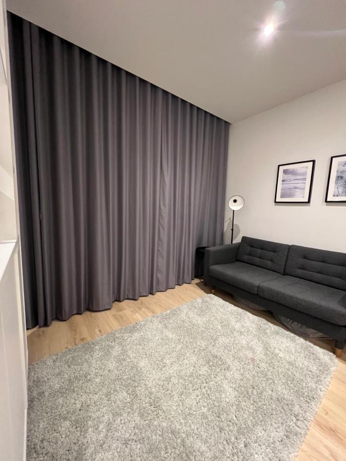 London Luxxe Suites & Apartments - London Heathrow Airport, Terminal 1 2 3 4 5 Хитроу Экстерьер фото